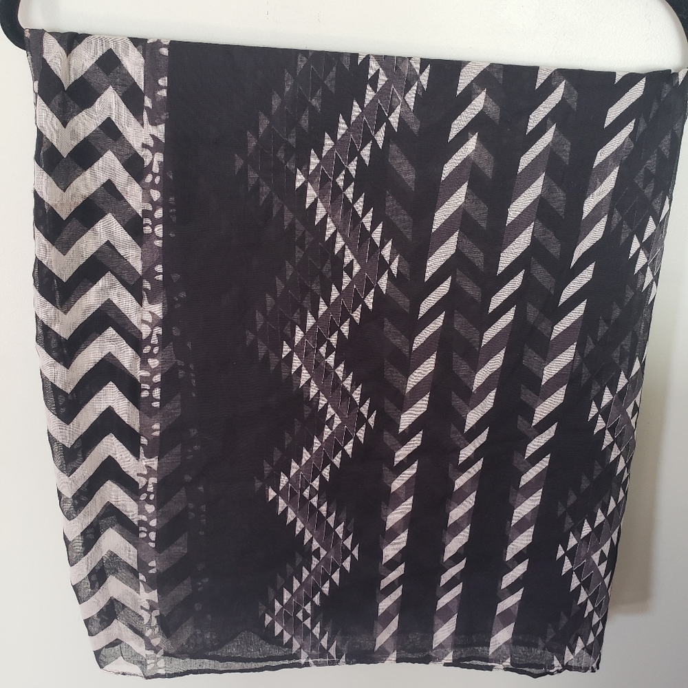 Infinity Scarf - Picture 2 of 3